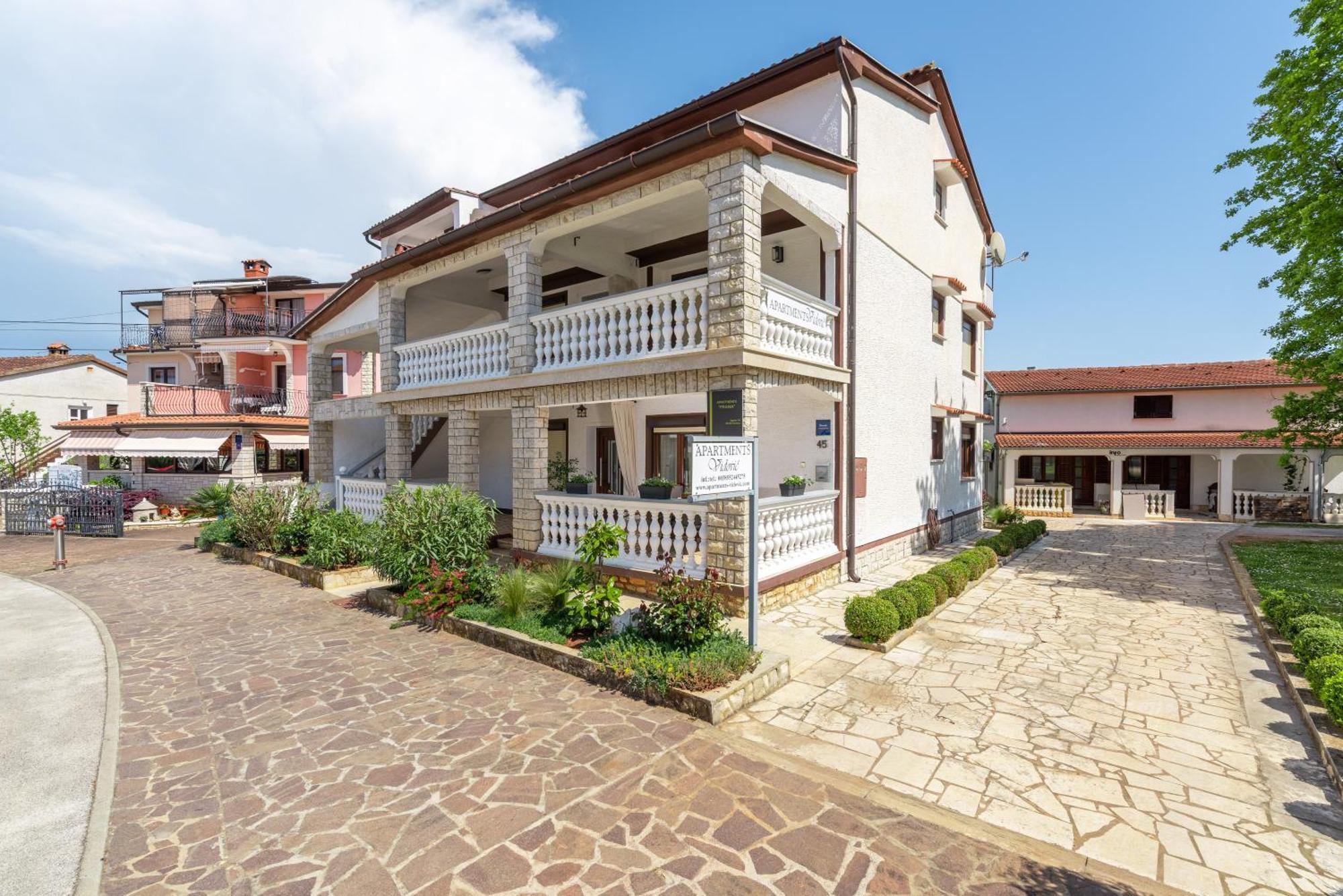 Apartments Frama Porec - Funtana Exterior foto