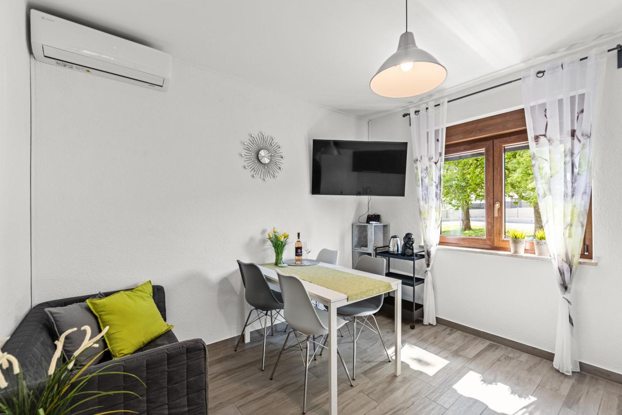 Apartments Frama Porec - Funtana Exterior foto